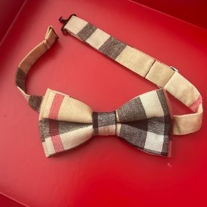 Adult adjustable size plaid bow tie